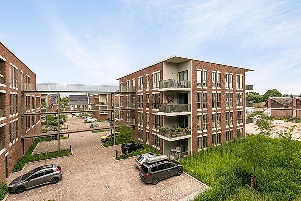 free-sector-houses for rent on Laan van KVL 138