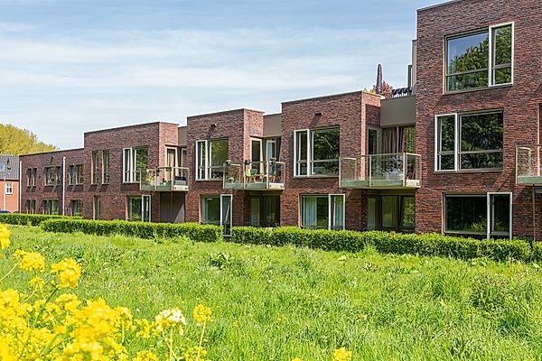 homes for rent on M H Trompstraat 107