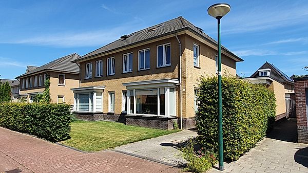 Woning Tulpentuin 20, Houten