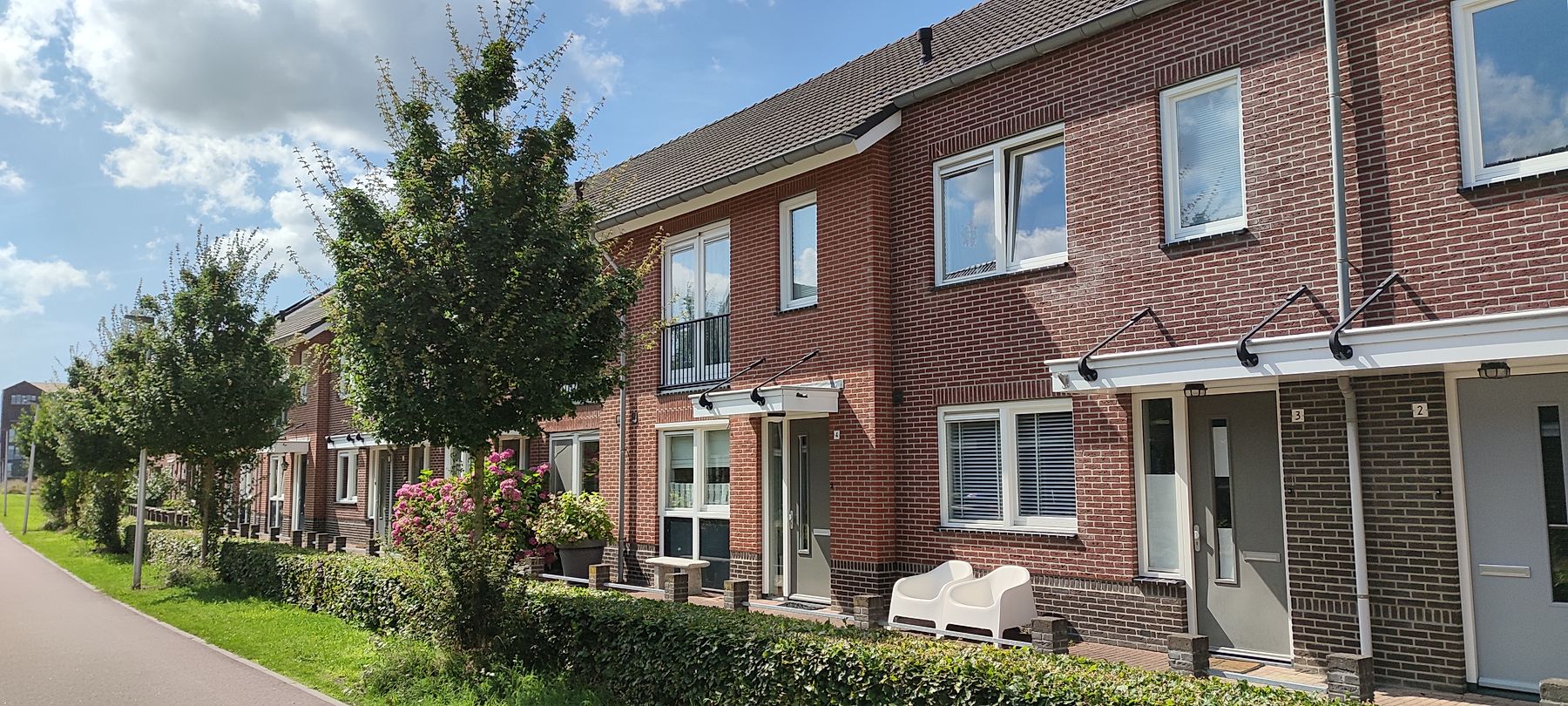 Dom — Houten